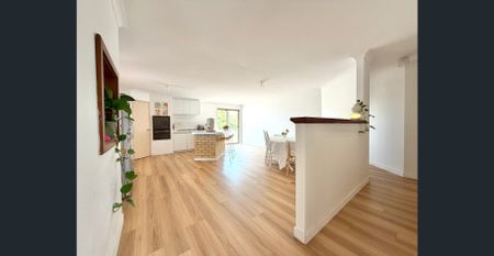 Coastal Charm - 4 Bedroom Home in Sought-After Halls Head - Photo 4