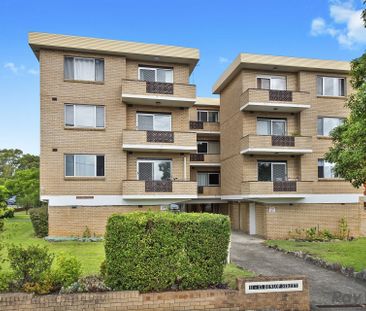 Neat & Tidy residence - Ideal sunny aspect - Photo 6