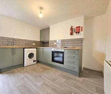 Top Flat, Castle Street, Builth Wells, LD2 - Photo 4