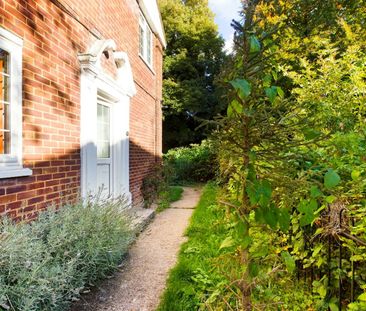 Flat to rent on - Photo 3