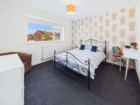 5 bedroom semi-detached house to rent - Photo 5