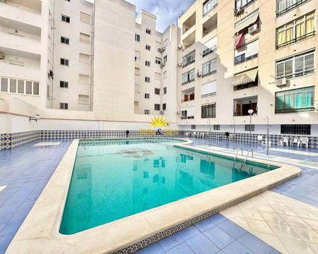 APARTMENT FOR RENT IN TORREVIEJA - ALICANTE PROVINCE - Photo 4