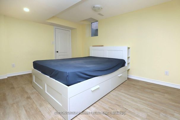 For Lease - 1087 Abbott Street, Milton, Ontario - Photo 1