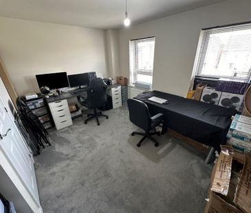 3 bedroom semi-detached house to rent - Photo 1