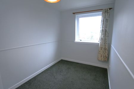 3 Bed Unfurnished Apartment, Balcurvie Road, Provanhall – Available 23/03/2026 - Photo 2
