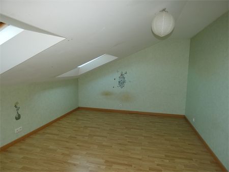 Location Appartement 5 pièces 103m² - Photo 2