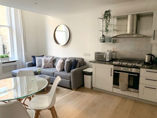 2 Bed Flat, Courtfield Gardens, SW5 - Photo 1