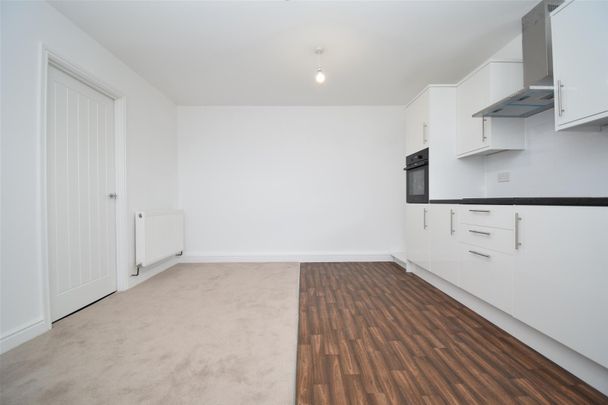 Three Bedroom Apartments, Northgate, Wakefield - Photo 1
