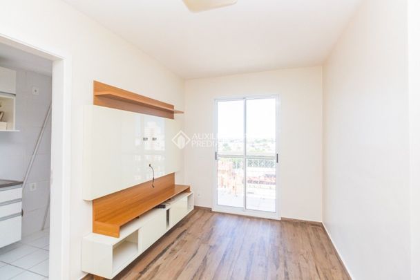 Apartamento com 2 quartos e 51m² para alugar em Sao Sebastiao, Porto Alegre. - Photo 1