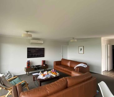 Modern Family Living at the Bay - Photo 3