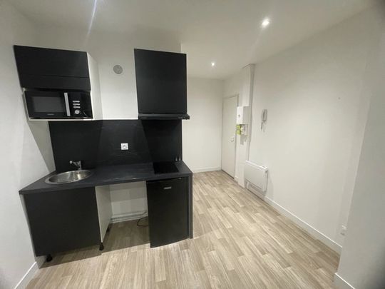 Location Appartement 1 pièces 27 m2 à Saint-Quentin - Photo 1