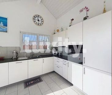 Top floor apartment in Gilly, with beautiful lake view - Photo 4