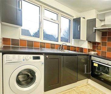 5 bedroom house to rent Brendon Avenue, Luton, Bedfordshire, LU2 - Photo 5