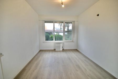 Gelijkvloers instapklaar appartement met 2 slpk voor 775 EUR/mnd - Photo 2