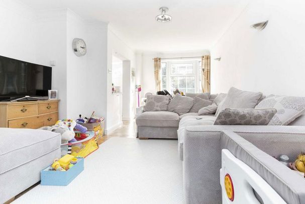 2 bedroom terraced house to rent - Photo 1