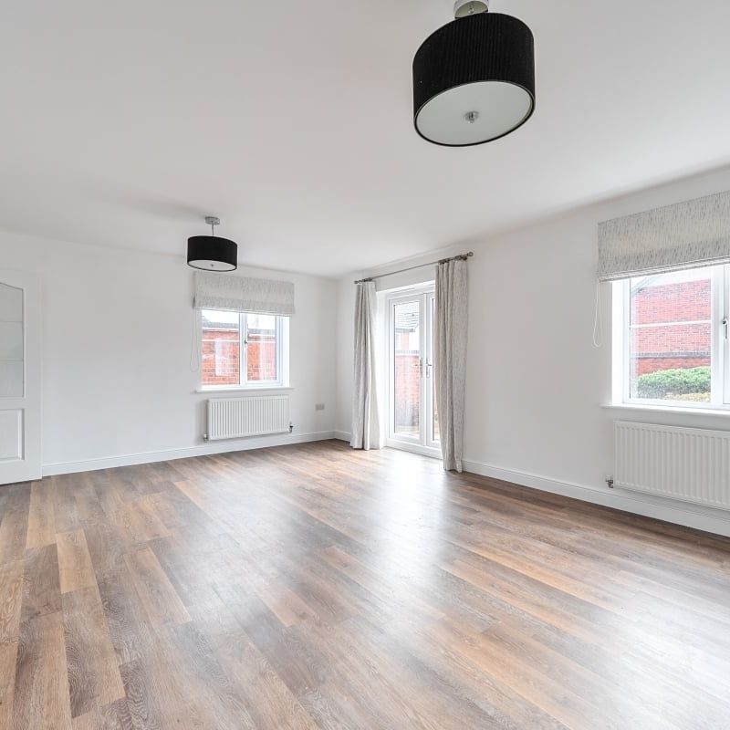 4 bedroom detached house to rent - Photo 1