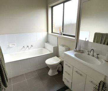 TWO BEDROOM UNIT IN HIGHTON COURT LOCATION - Photo 5