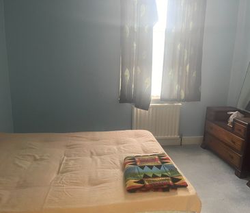 4 Bed Terraced House, St. Johns Road, HA9 - Photo 3