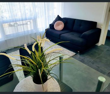 FULLY FURNISHED & CLOSE TO THE BEACH - Photo 1