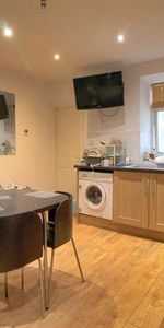 In Station Road, Sourth Gosforth, NE3 - Photo 3