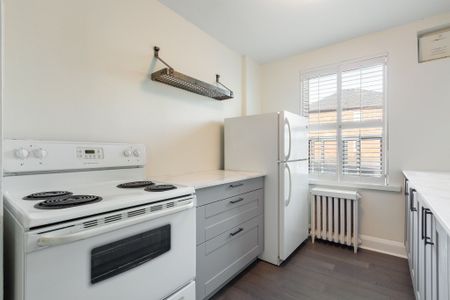 For Lease - 871 Millwood Road Unit# 56, Toronto, Ontario - Photo 4