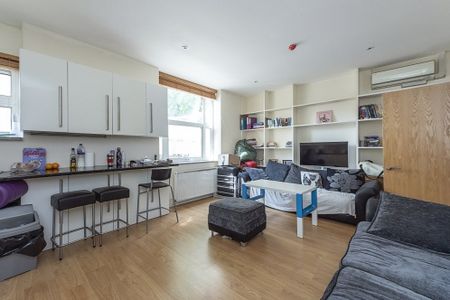 2 bedroom flat to rent - Photo 3