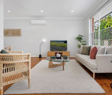 Three Bedroom Villa with Modern Bathroom plus Additional Toilet - Photo 1