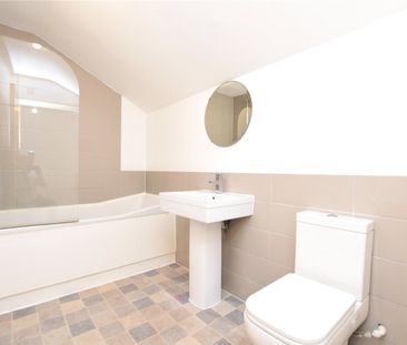 2, Sovereign Mews, South Queen Street, Morley, Leeds, LS27 9EW - Photo 4