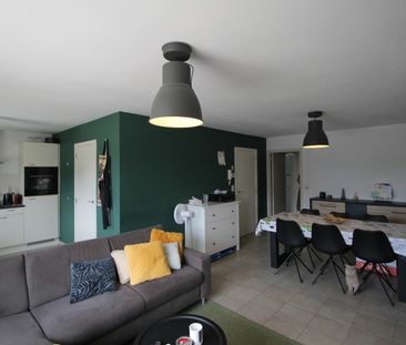 Een appartement op de 1ste verdieping met 2 slaapkamers, terras en ... - Foto 4