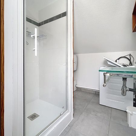Appartement à louer - REIMS - PROCHE AVENUE DE LAON - Photo 3
