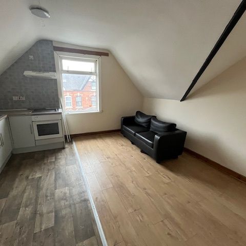 1 Bed Flat, City Road, B16 - Photo 1