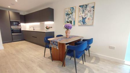 2 bedroom flat to rent - Photo 2