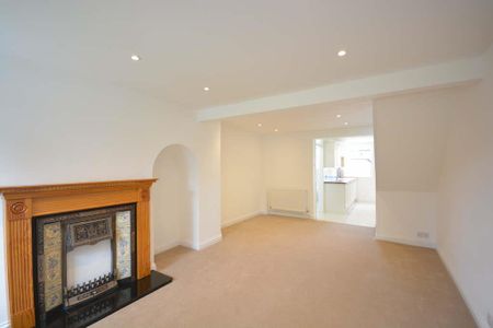Stamford Green Road, Epsom, Surrey, KT18 7SR - Photo 2