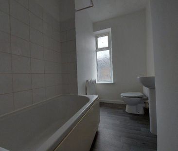 2 bedroom terraced house to rent - Photo 6