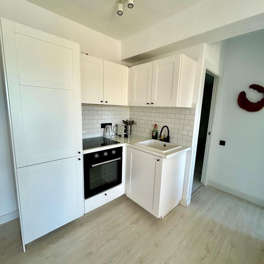 Apartment in Nueva Andalucía, Costa del Sol - Photo 1