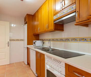 Room in a shared 4-bedroom apartment for rent in Puerta del Ángel. - Photo 6
