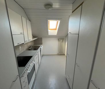 Charmante 4-Zimmerwohnung mit Mansarde und viel Stauraum - Photo 2