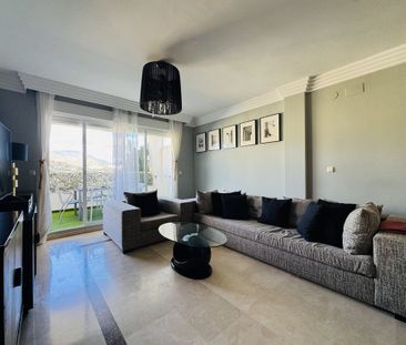 2 room luxury Flat for rent in Málaga, Spain - Photo 2