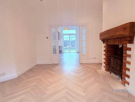 Lowes Road, Walmersley - Photo 2