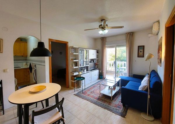 Apartamento 2 dormitorios con piscina al lado del mar