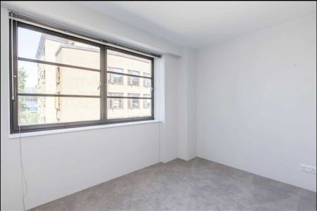 Price £2,925 pcm - Available Now - Furnished - Photo 5