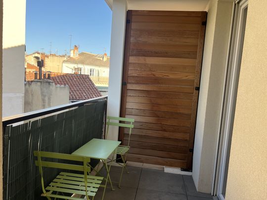 Appartement 2 pièces 36m2 MARSEILLE 5EME 705 euros - Photo 1