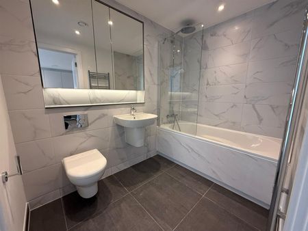 The Railings, Middlewood Locks - Photo 4