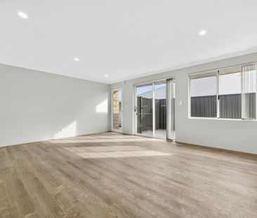 Contemporary 2-Bedroom Unit - Dual-Living Home - Photo 3