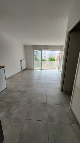 Location Appartement 2 pièces 43m² FONSORBES 31470 - Photo 4