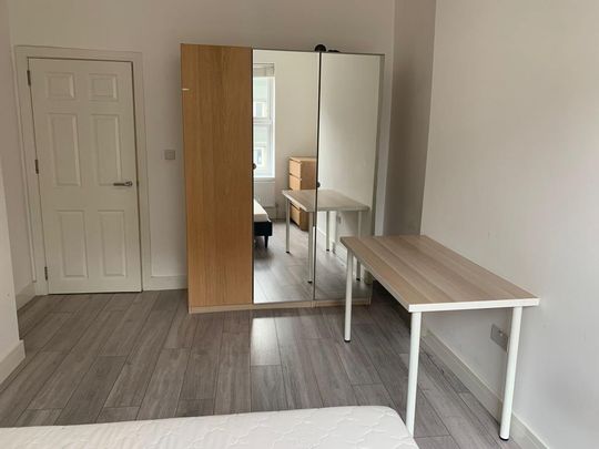 3 bedroom apartment to rent - Photo 1