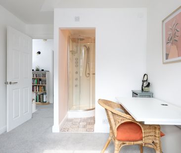 4 Bed Detached House, Robertson Drive, BS4 - Photo 3