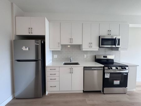 For Lease - 2370 Tenth Line Road Unit# 302, Orleans - Cumberland and Area, Ontario - Photo 4