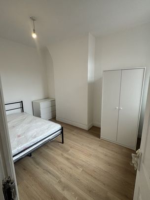 2 Bed Terraced House, Vittoria Street, CH41 - Photo 1
