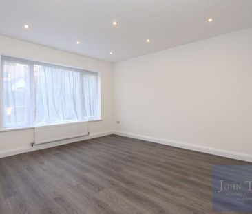 4 bedroom detached bungalow to rent - Photo 1